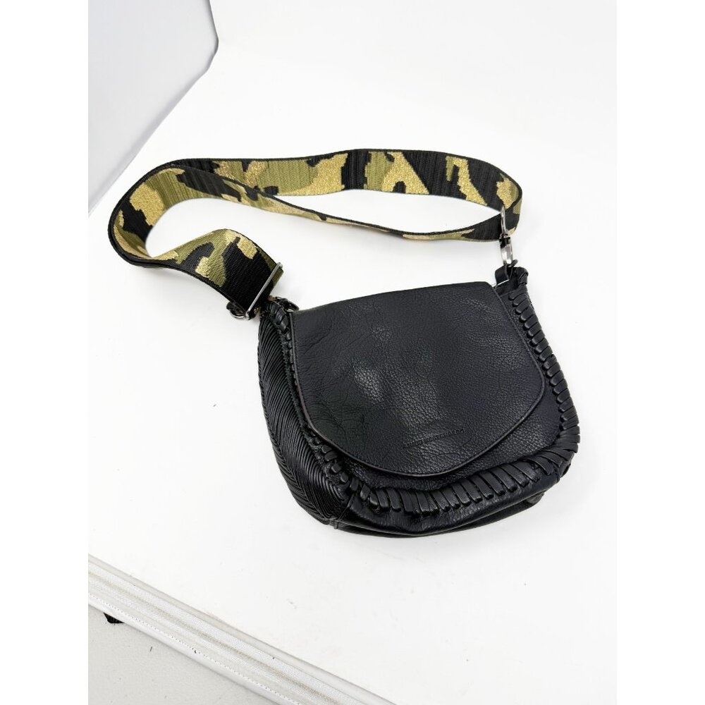 Aimee Kestenberg All For Love Saddle Crossbody Bag Black Leather Whipstitch‎